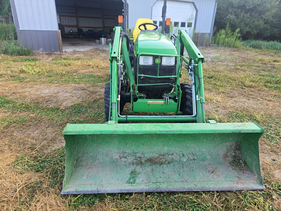 John Deere 4310