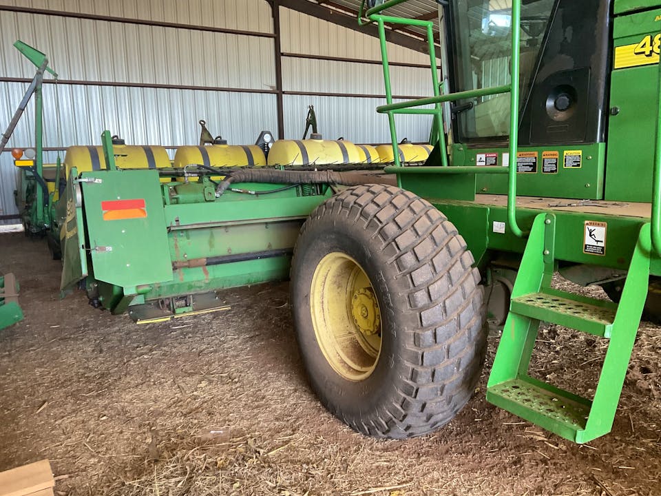 John Deere 4895