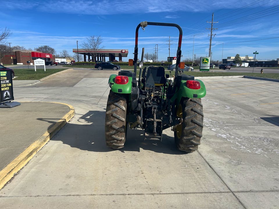 John Deere 5320
