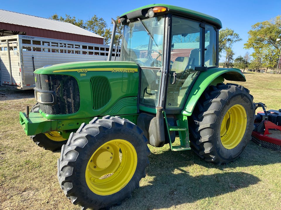 John Deere 6415