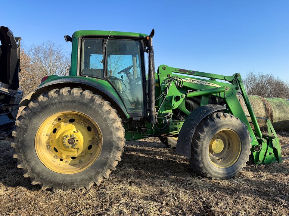 John Deere 7320