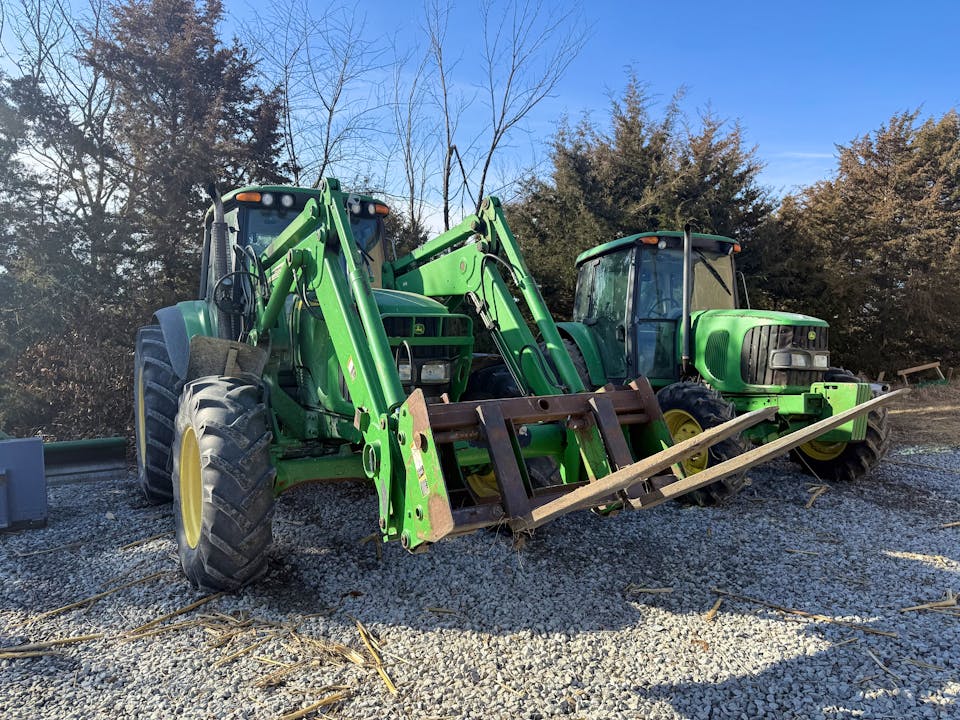 John Deere 7320
