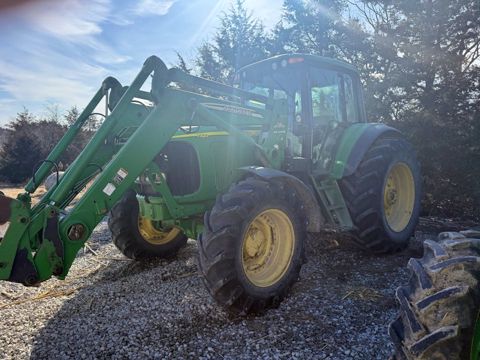 John Deere 7320