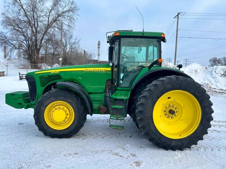 John Deere 8420