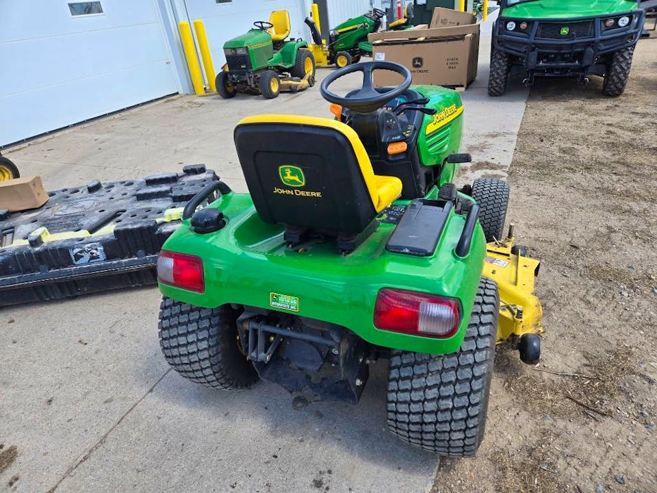 John Deere X475