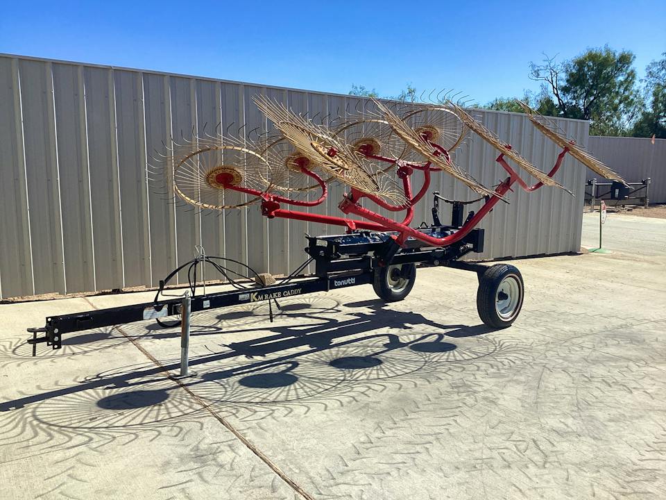 Tonutti 8 Wheel Rake