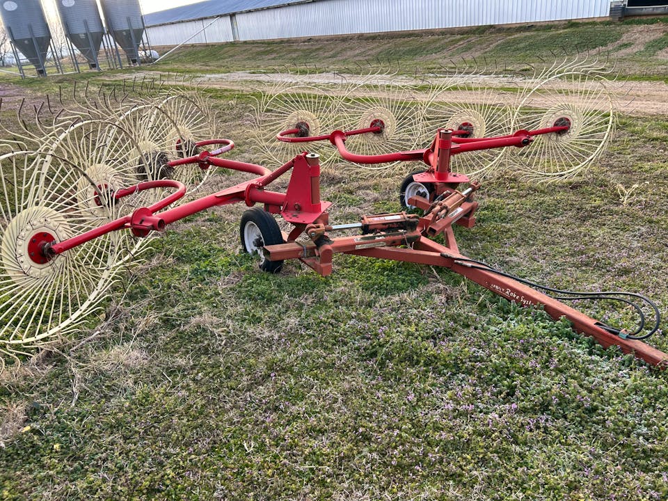 Durabilt 8 WHEEL RAKE