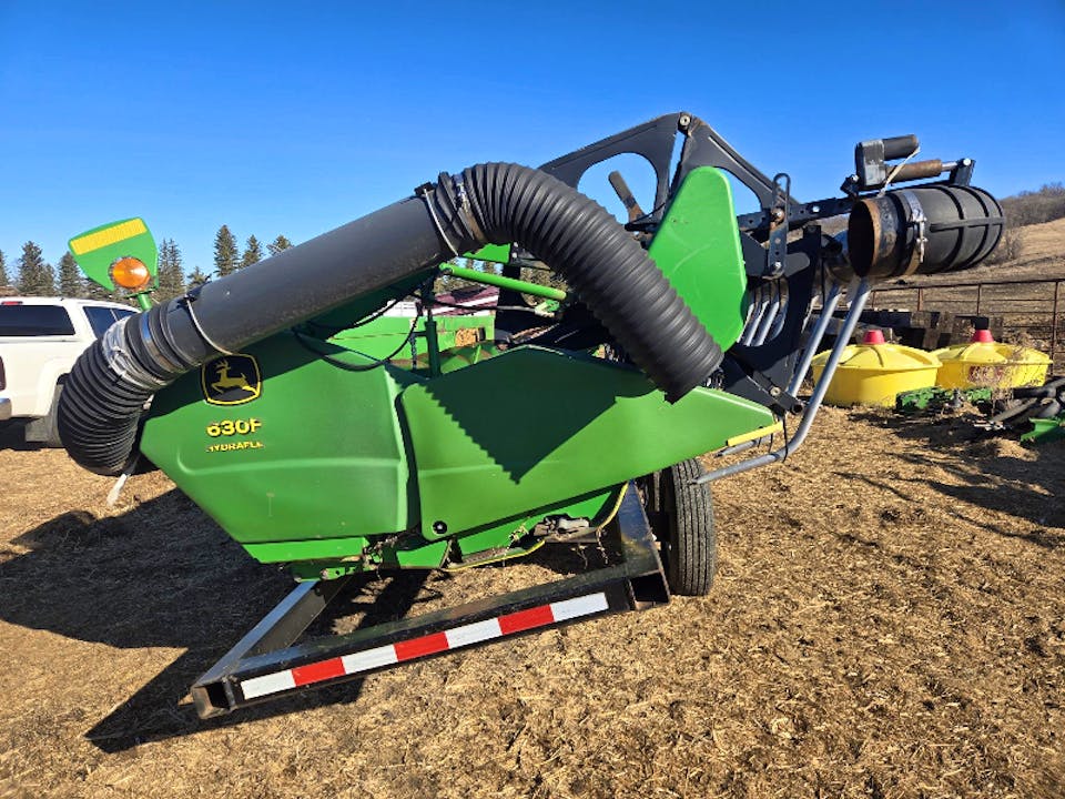 John Deere 630F