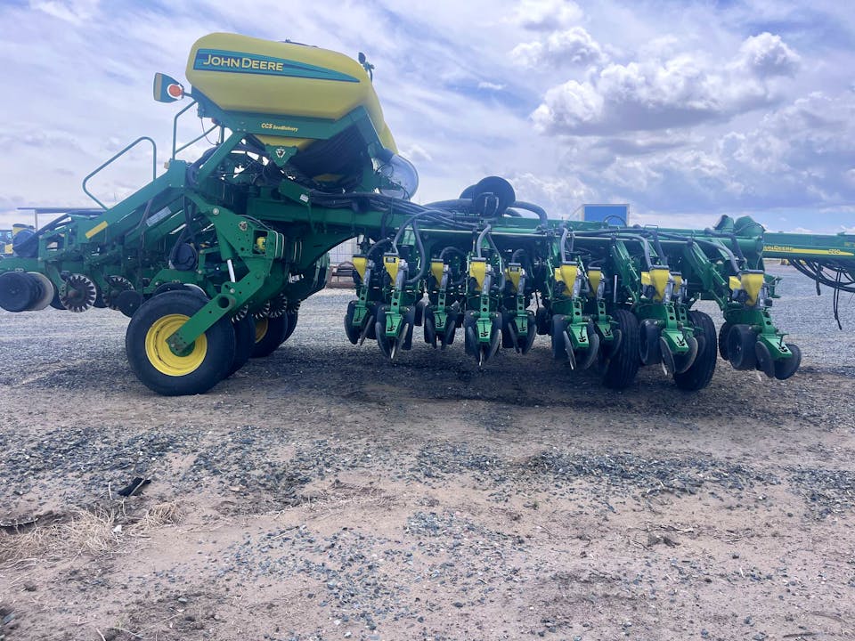 John Deere 1790