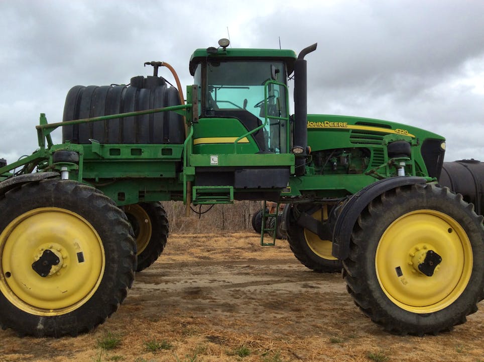 John Deere 4720