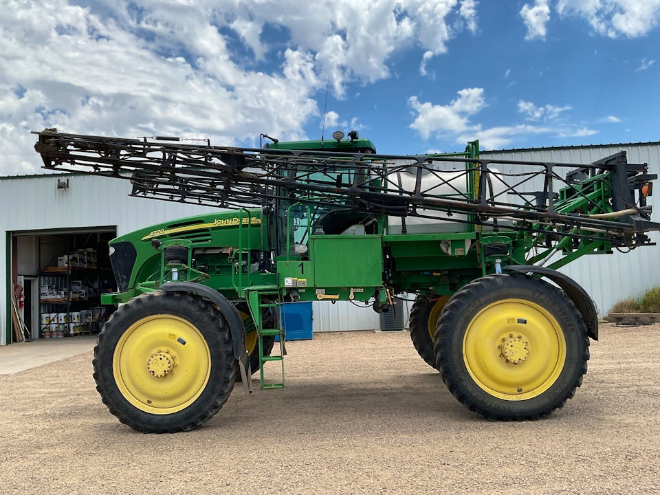 John Deere 4720