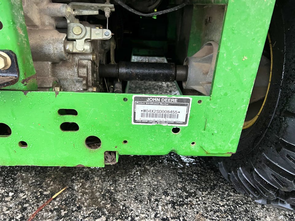 John Deere 4X2 GATOR