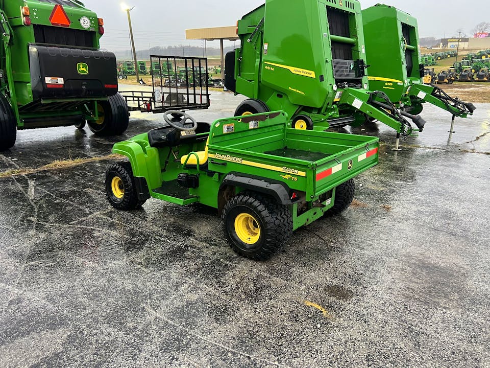 John Deere 4X2 GATOR