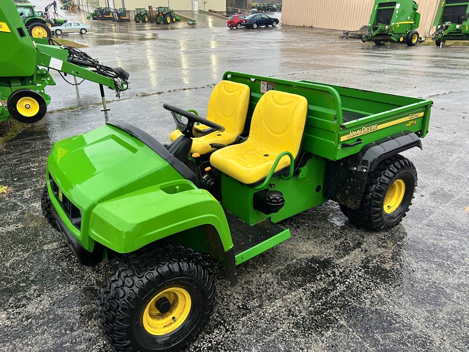 John Deere 4X2 GATOR