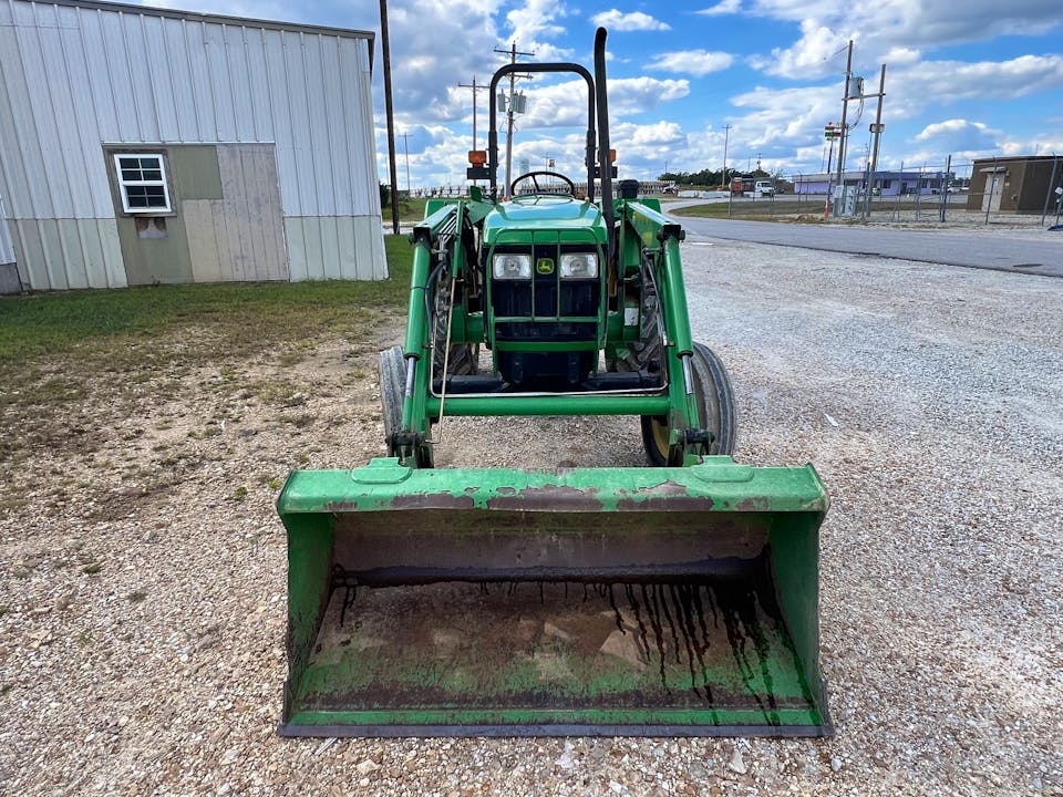 John Deere 5103
