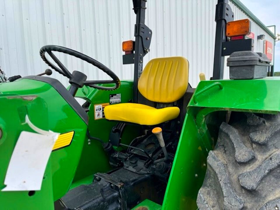 John Deere 5303