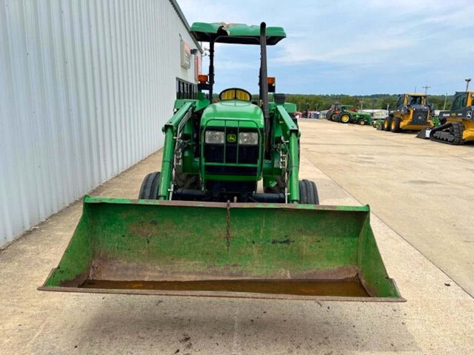 John Deere 5303