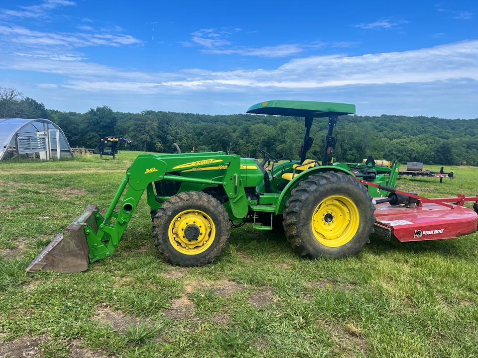 John Deere 5525