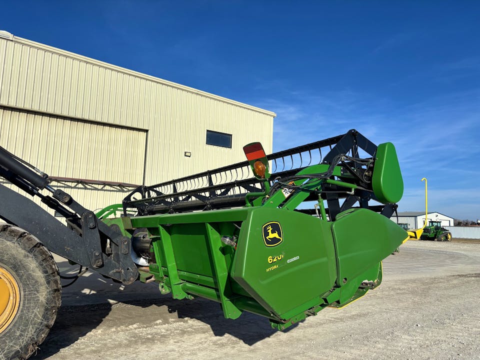 John Deere 620F