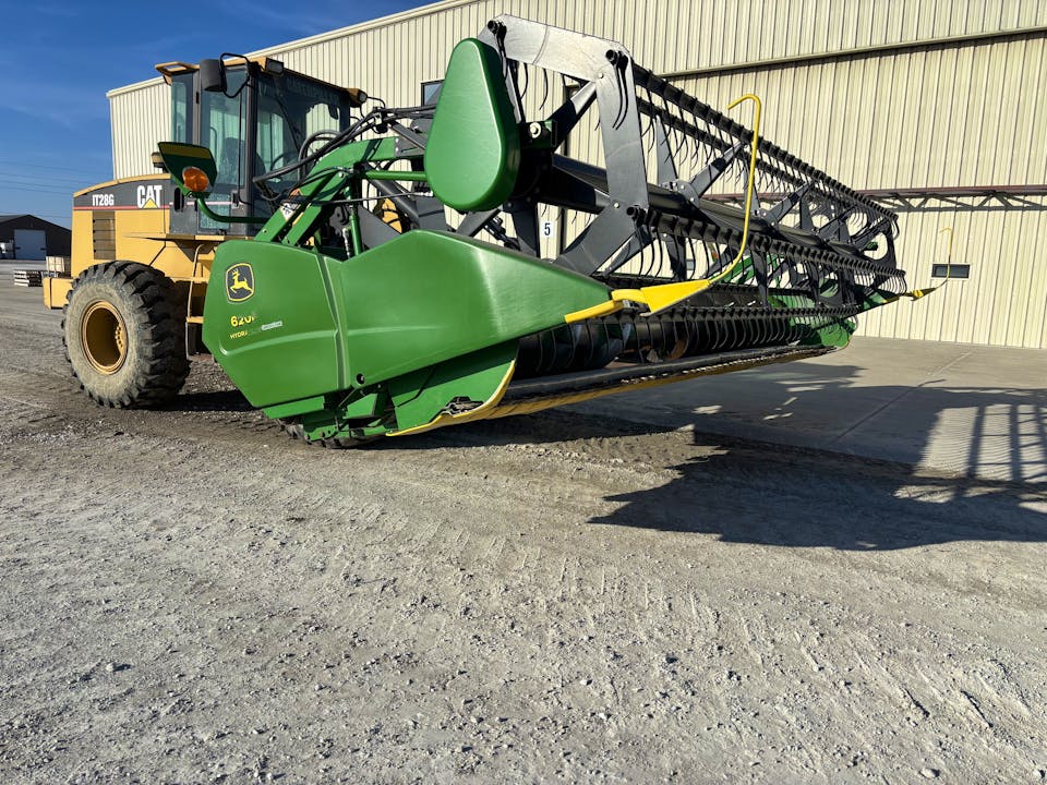 John Deere 620F