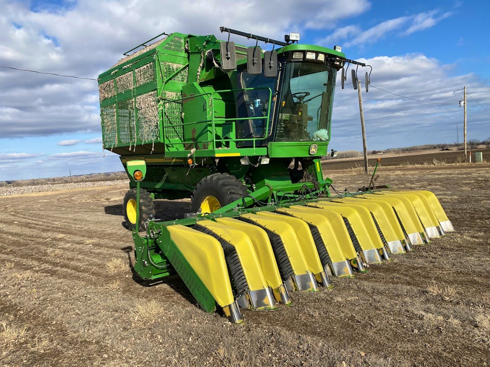 John Deere 7460