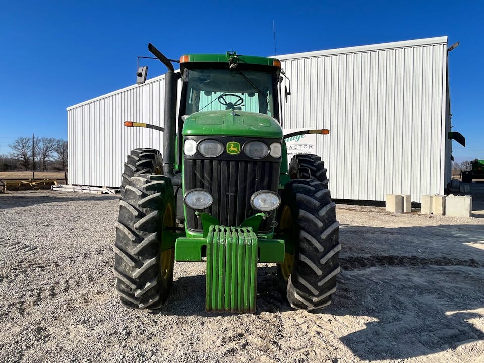 John Deere 7820
