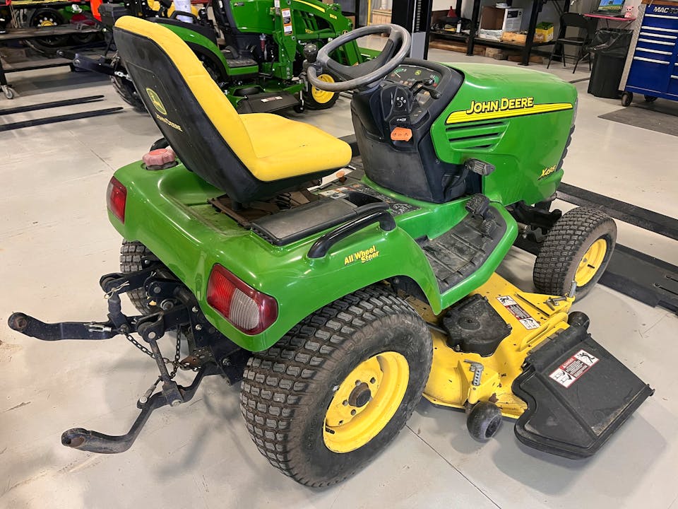 John Deere X495