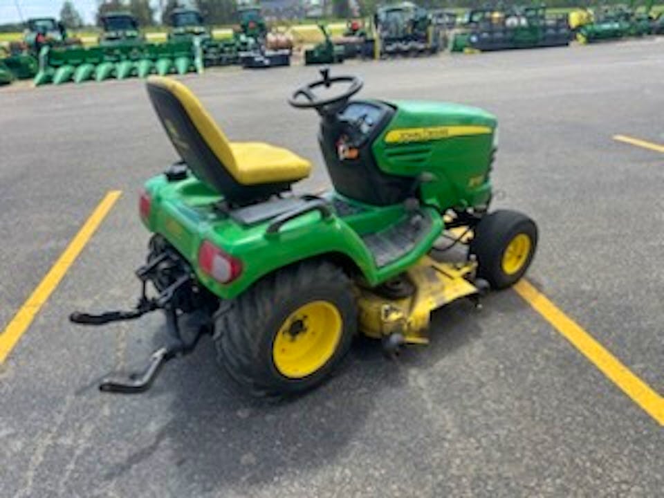 John Deere X720