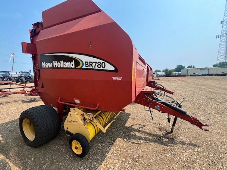 NEW HOLLAND BR780