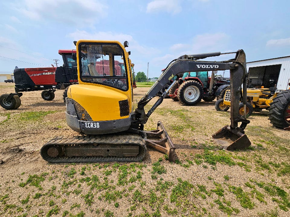 VOLVO ECR38