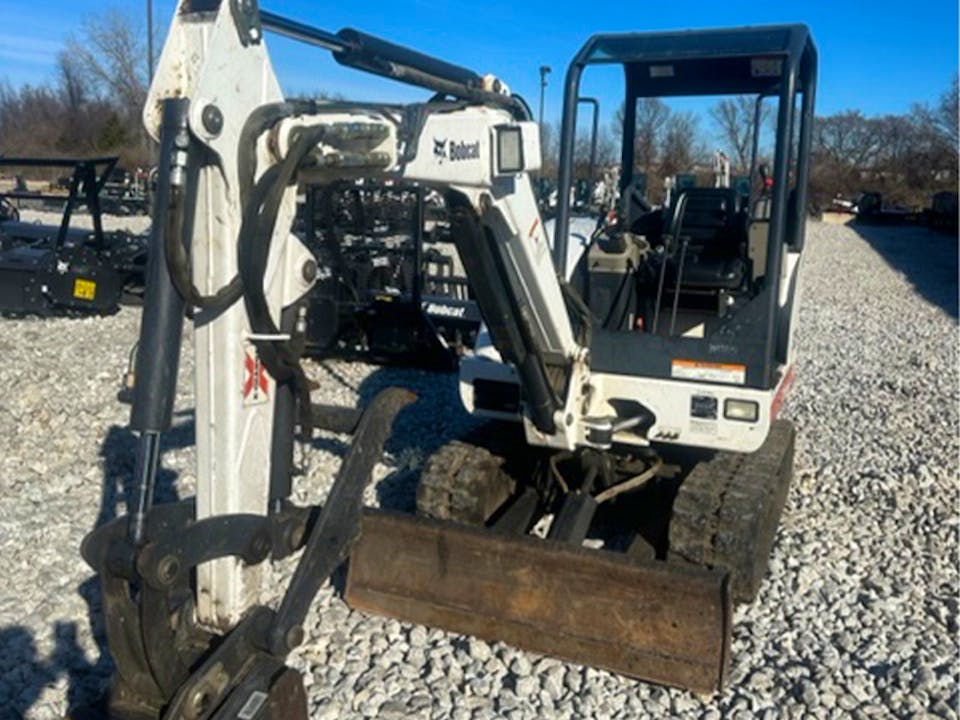 Bobcat 325