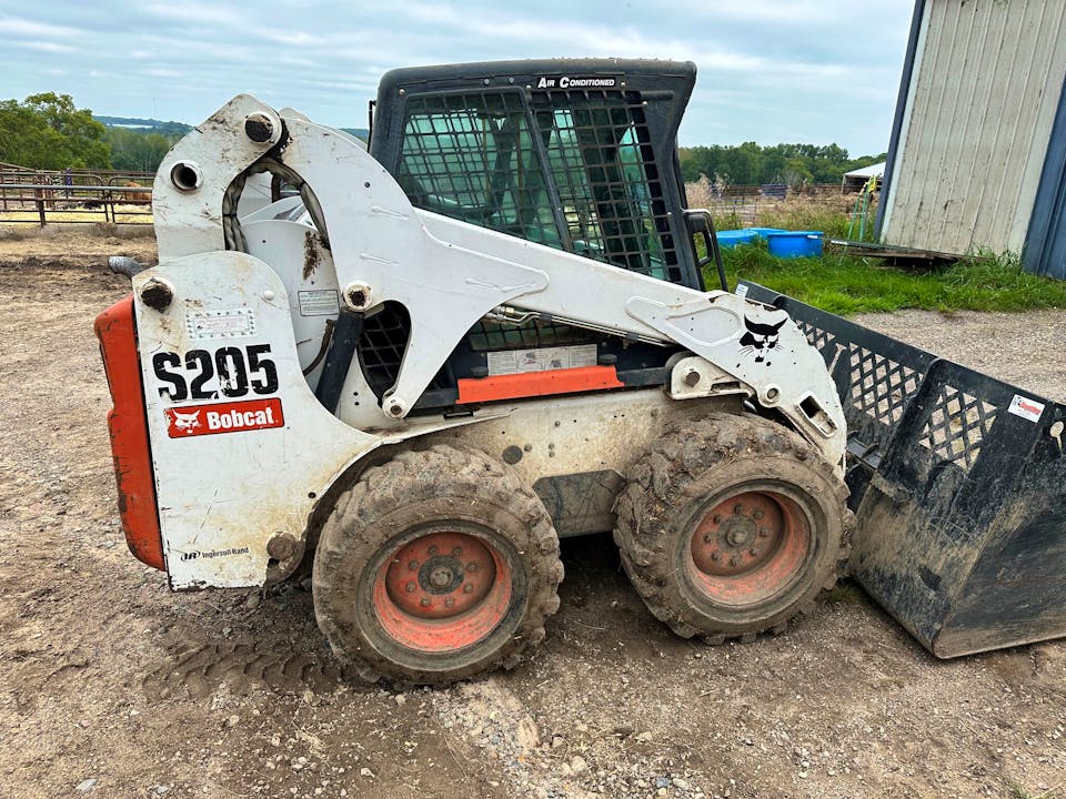 Bobcat S205