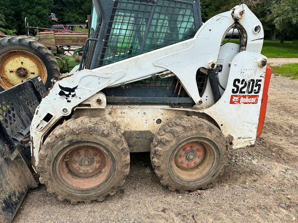 Bobcat S205