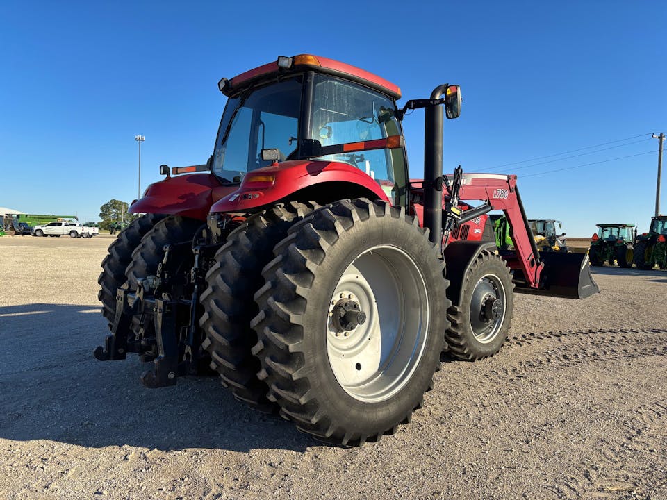Case IH MX215