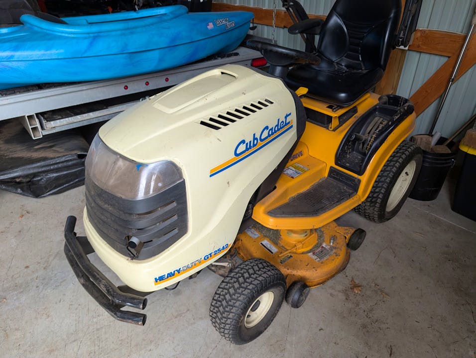Cub Cadet GT2542