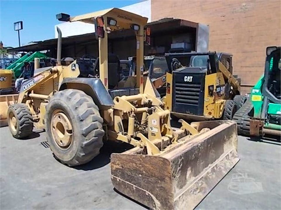 DEERE 210LE