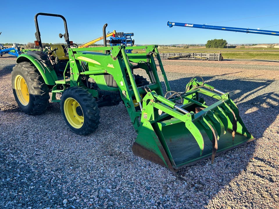 John Deere 5425