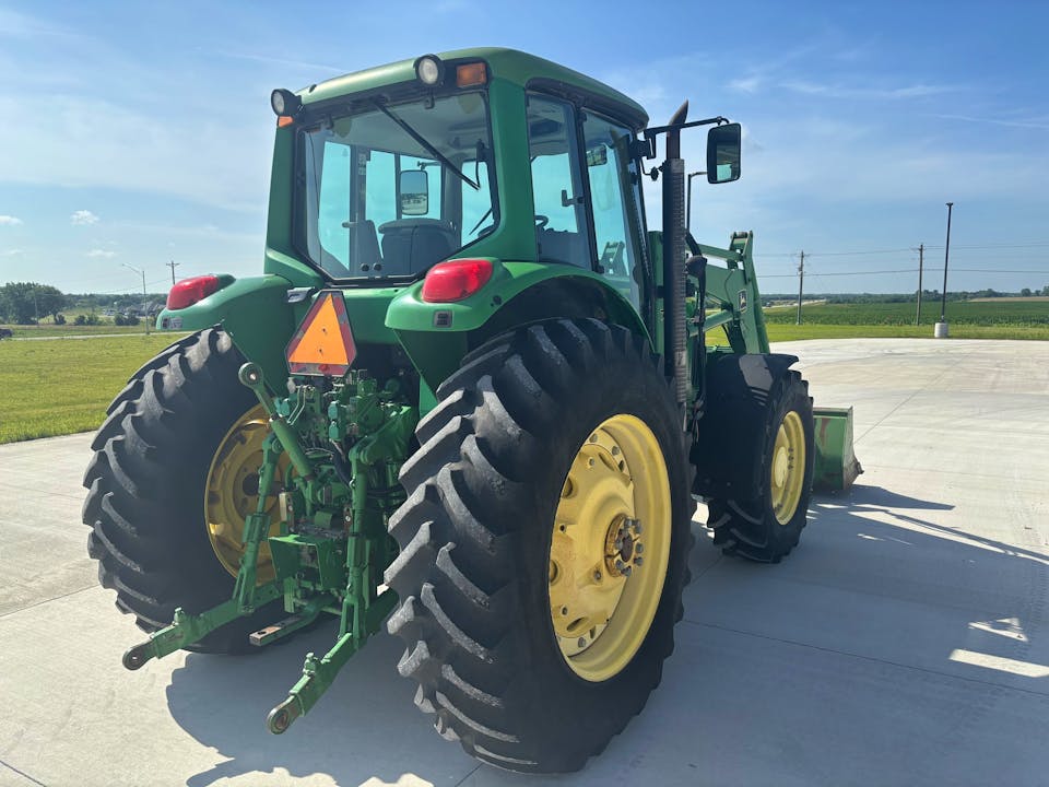 John Deere 7220