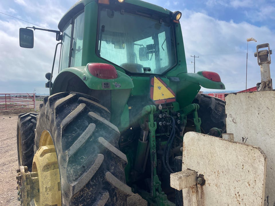 John Deere 7520