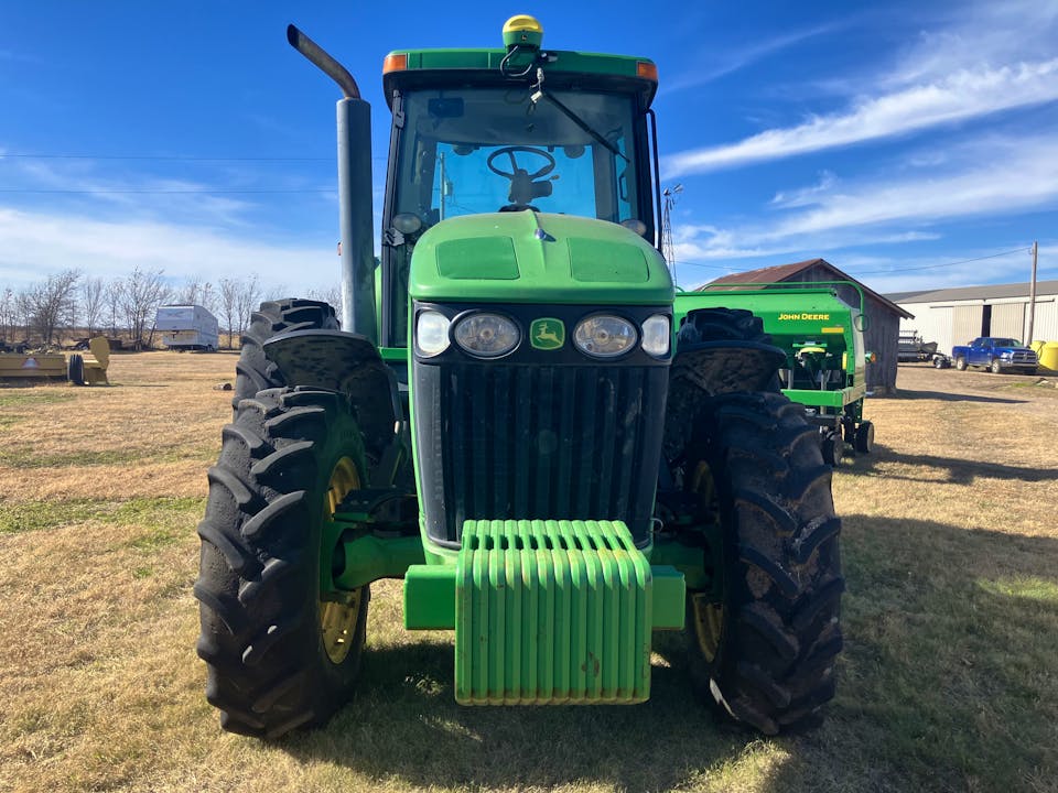John Deere 7820