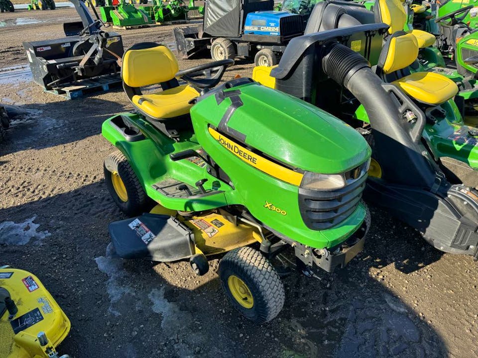 John Deere X300