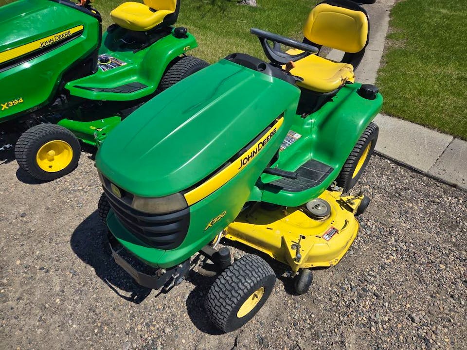John Deere X320
