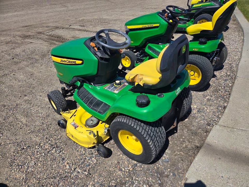 John Deere X320