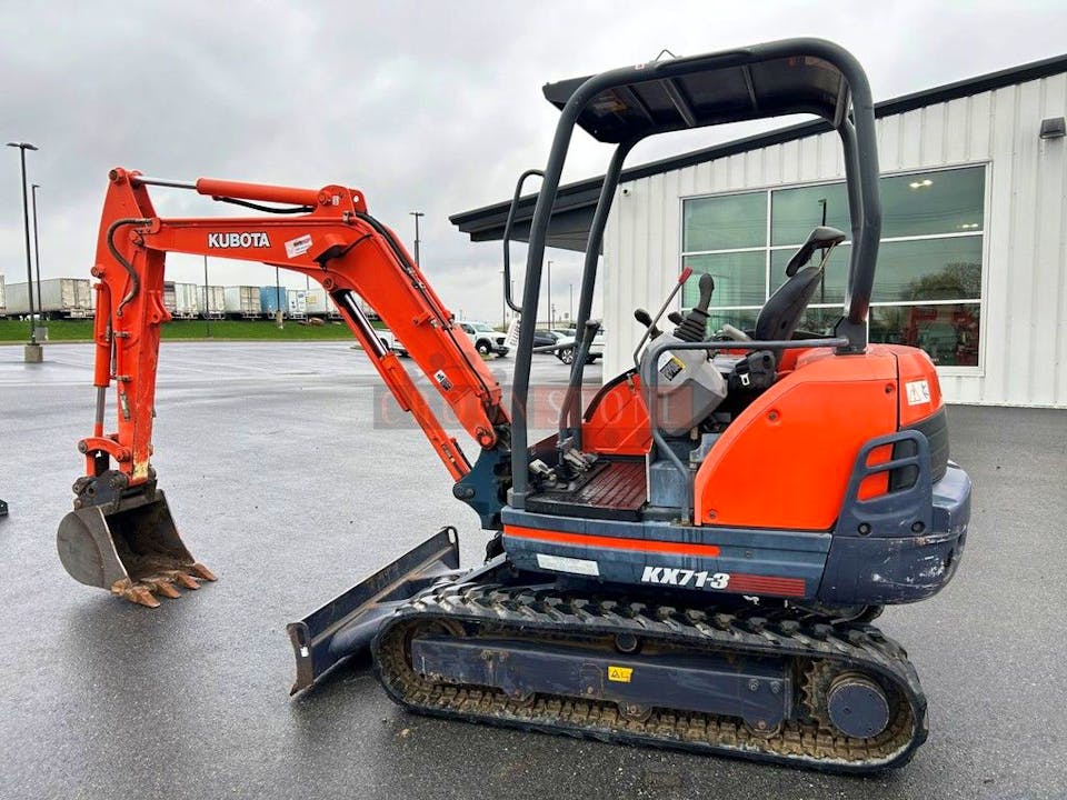 Kubota KX71-3