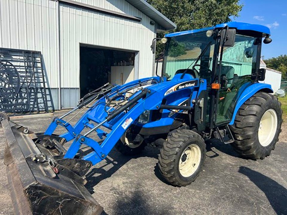 NEW HOLLAND TC45D