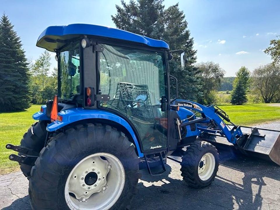 NEW HOLLAND TC45D