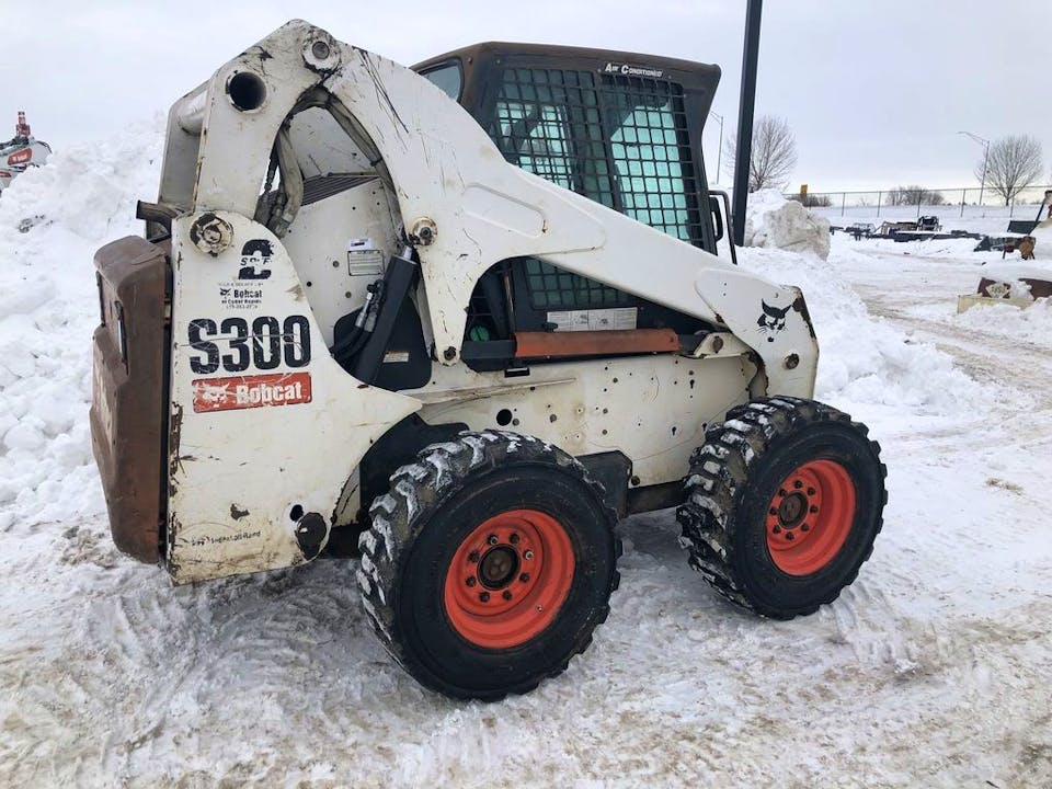 Bobcat S300 SKID-STEER LOADER