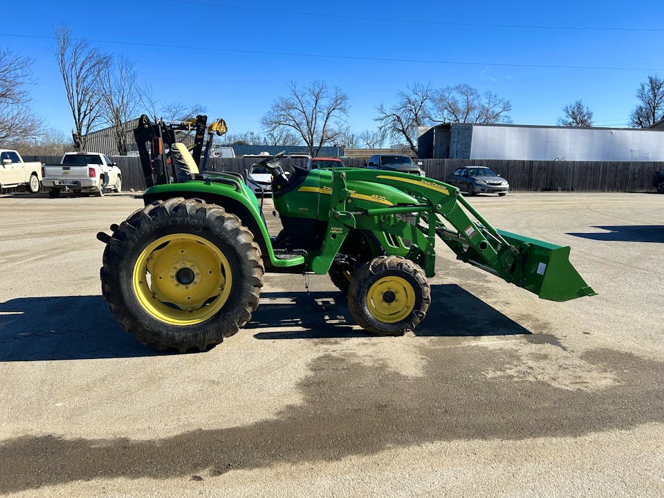 John Deere 4520