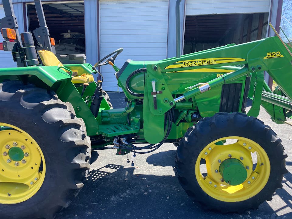 John Deere 5303