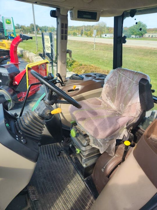 John Deere 5425